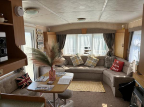 6 Berth Caravan-Ingoldmells-Pet Friendly